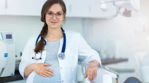 Gravid helsearbeider