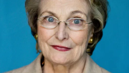 Portrett av Helga Hernes.