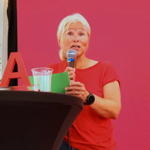 Forsker ved UiS Bente Krisitn Høgmo holder innlegg på seminar om fedre på Arendalsuka